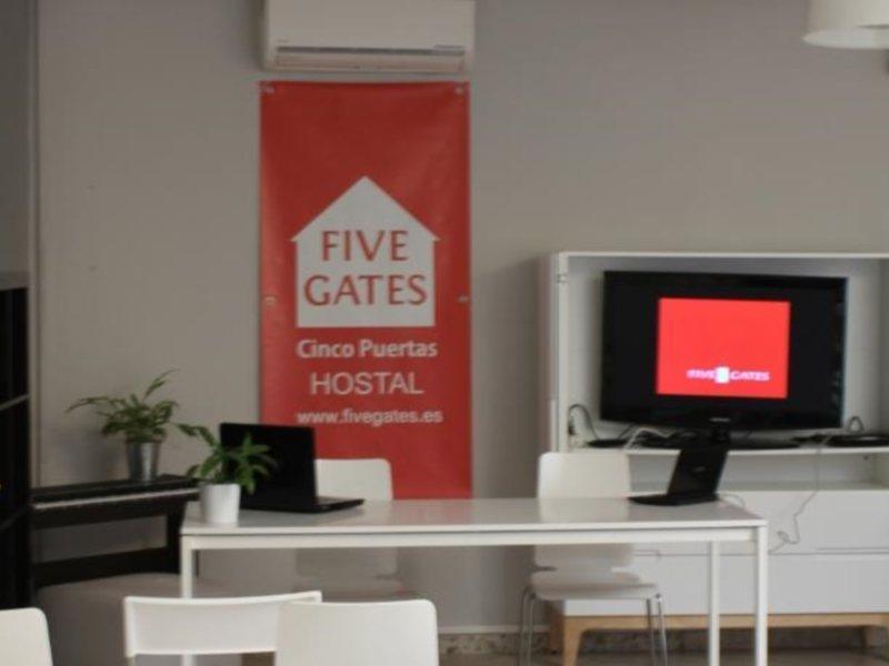 Hostal Five Gates أشونة المظهر الخارجي الصورة