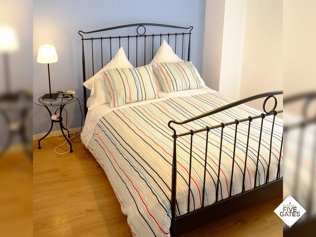 Hostal Five Gates أشونة المظهر الخارجي الصورة
