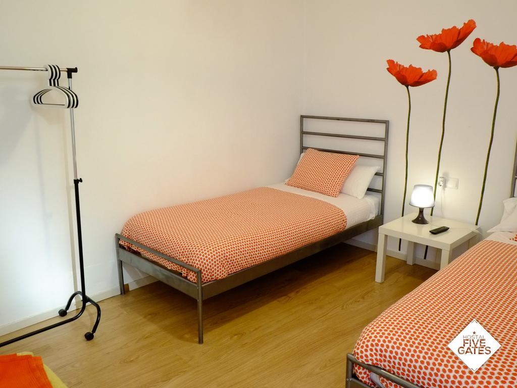 Hostal Five Gates أشونة المظهر الخارجي الصورة