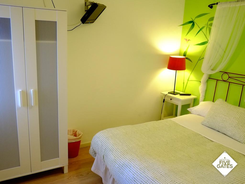 Hostal Five Gates أشونة المظهر الخارجي الصورة