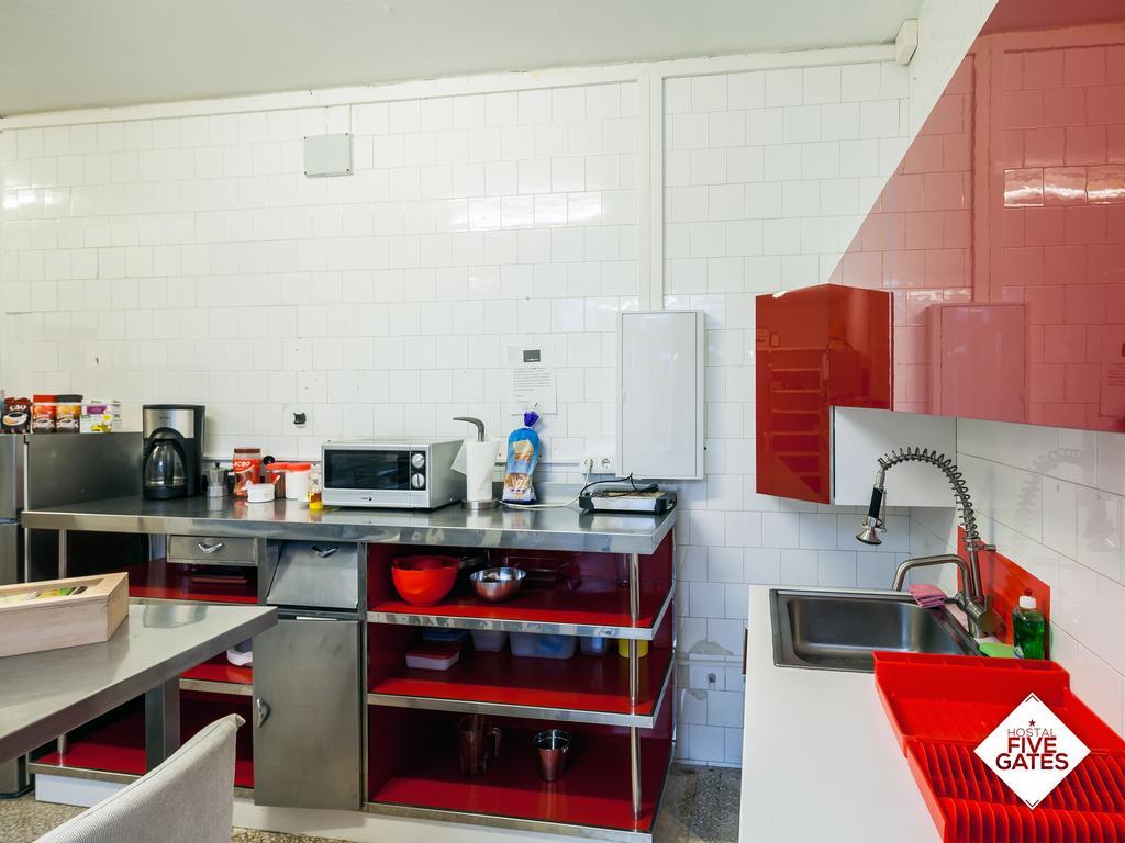 Hostal Five Gates أشونة المظهر الخارجي الصورة