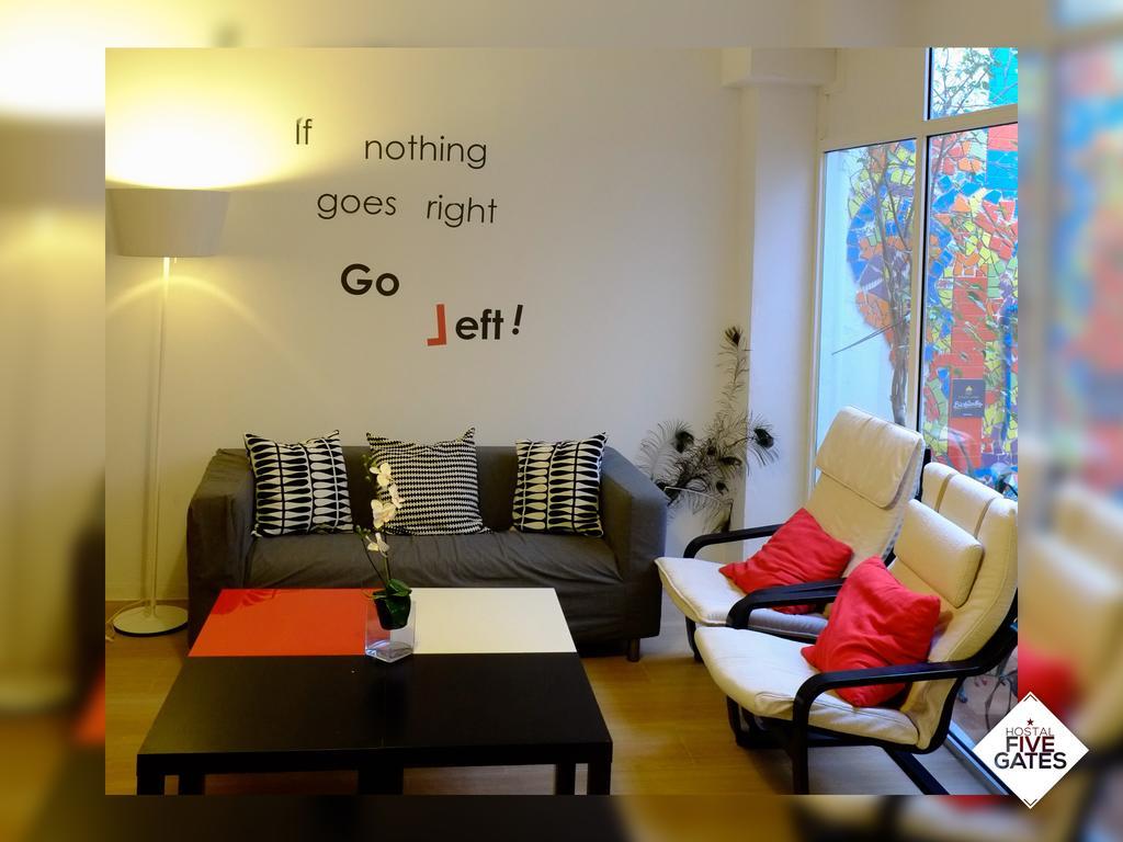 Hostal Five Gates أشونة المظهر الخارجي الصورة