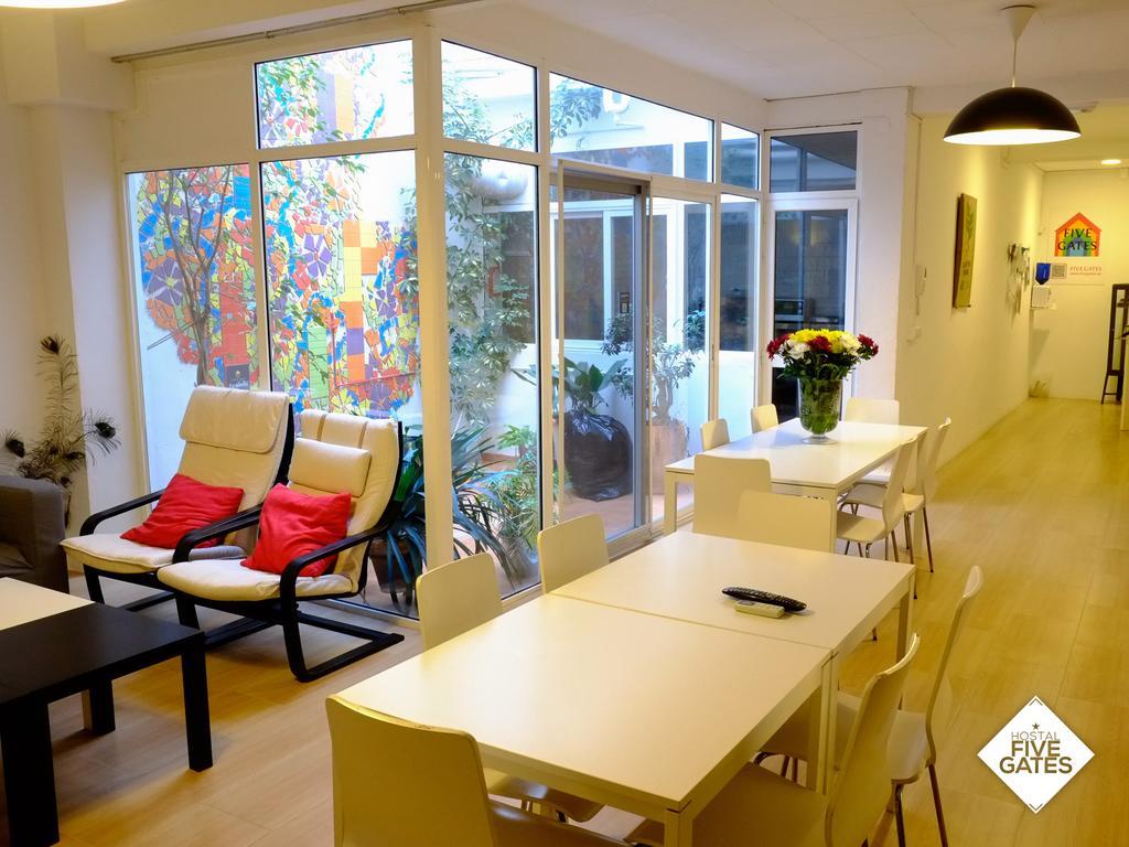 Hostal Five Gates أشونة المظهر الخارجي الصورة